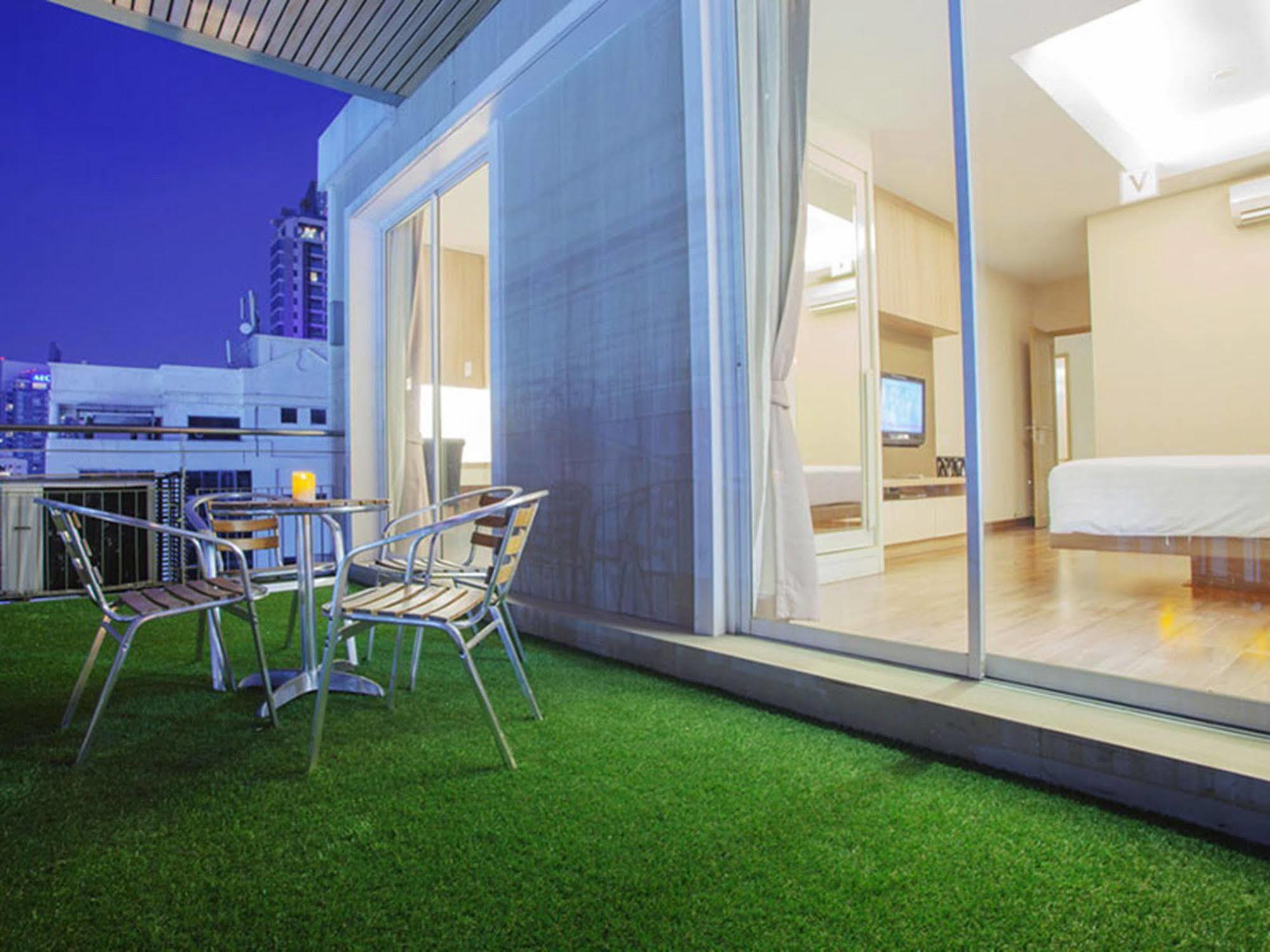 V Residence Bangkok Banguecoque Exterior foto
